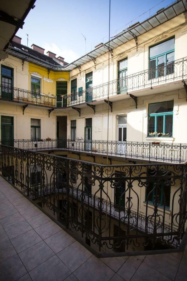 Ferienwohnung Izabella Vintage Style Budapest Exterior foto